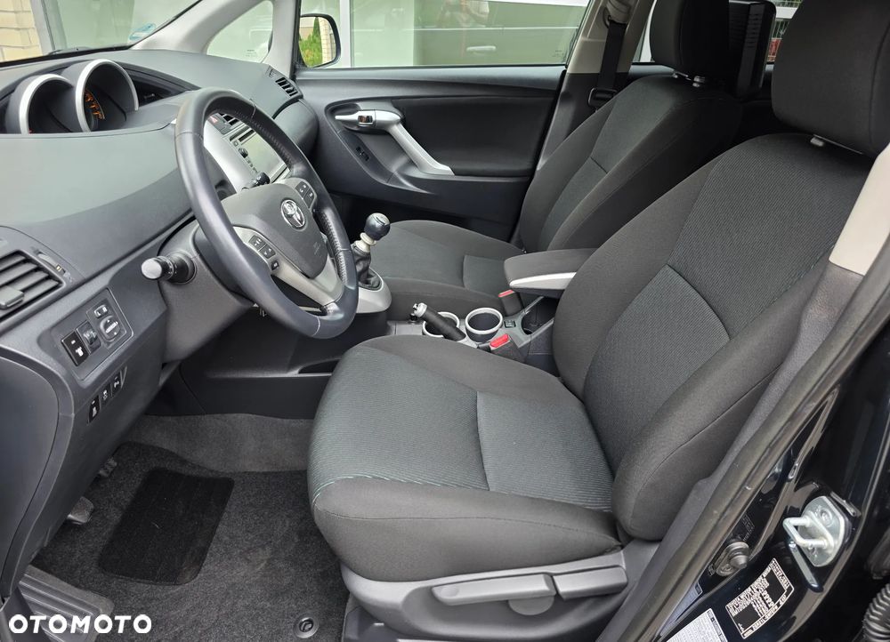 Toyota Verso 1.8 5-Sitzer Executive - 17