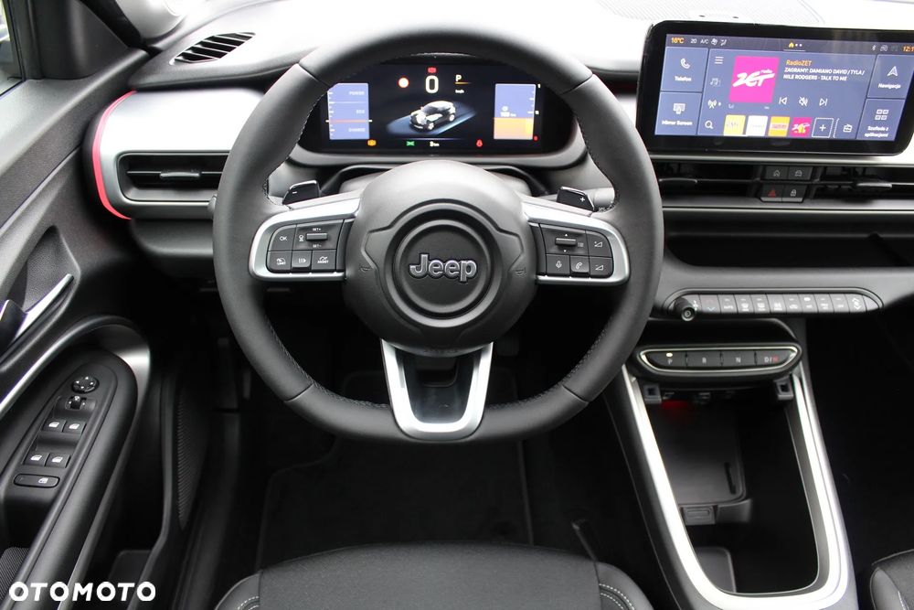 Jeep Avenger 1.2 T3 mHEV Summit FWD eDCT6 - 13