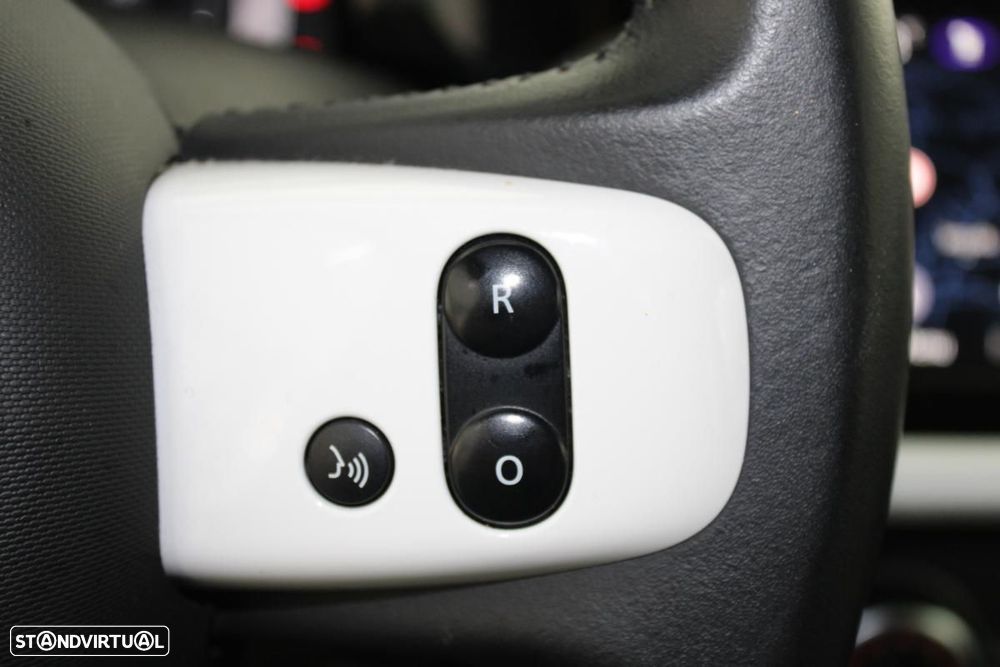 Renault Twingo Z.E. 22 Intens - 15