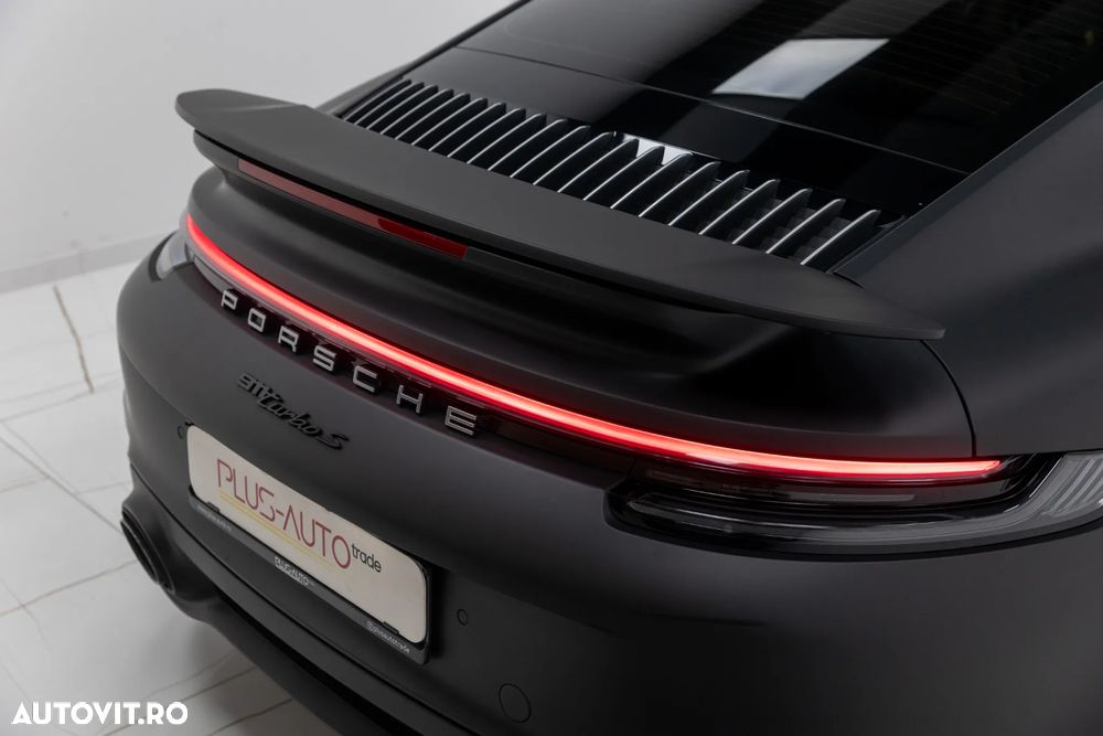 Porsche 911-TURBO-S Standard - 19