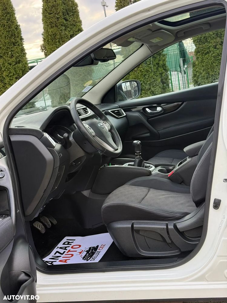 Nissan Qashqai 1.5 DCI N-Connecta - 9