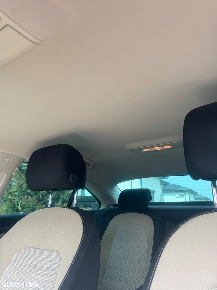 Volkswagen Passat CC - 8