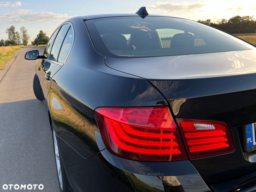 BMW Seria 5 518d Sport - 6