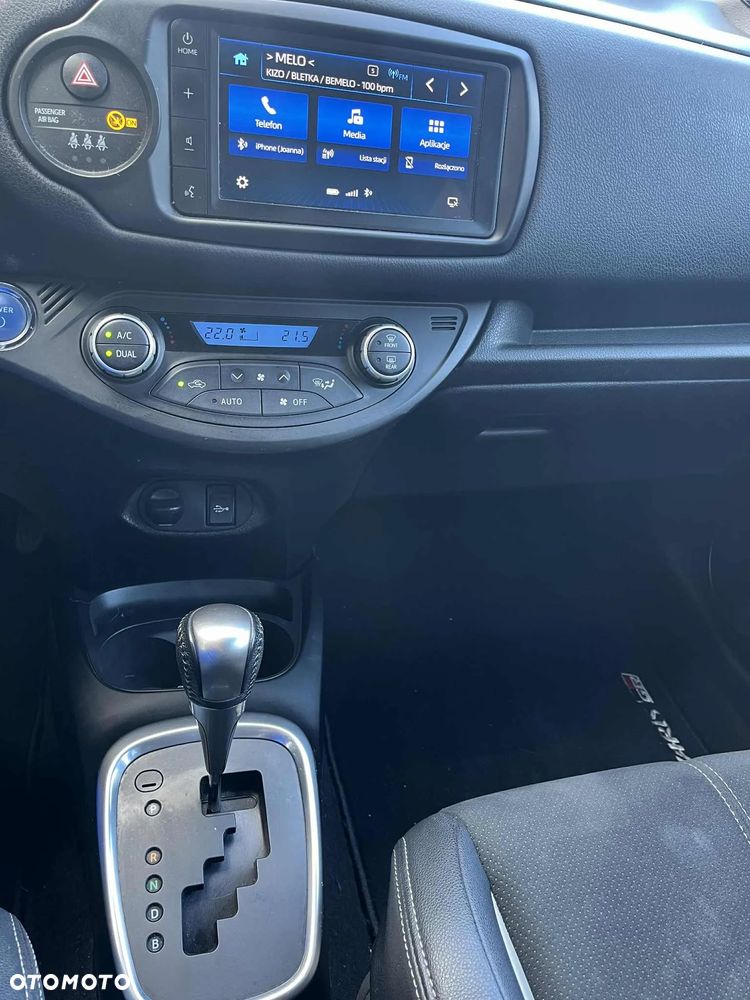 Toyota Yaris Hybrid 100 GR Sport - 6
