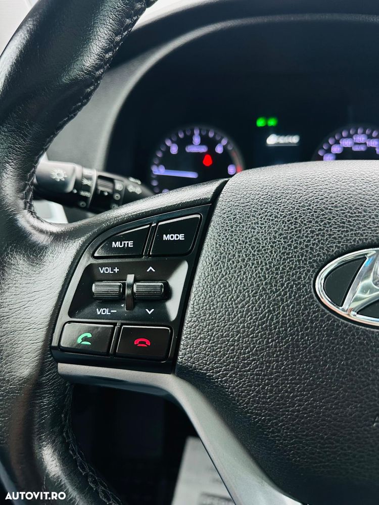 Hyundai Tucson 2.0 CRDI 2WD Style - 32