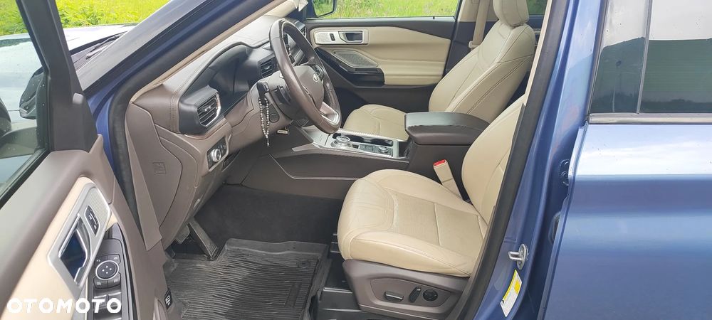 Ford Explorer - 13