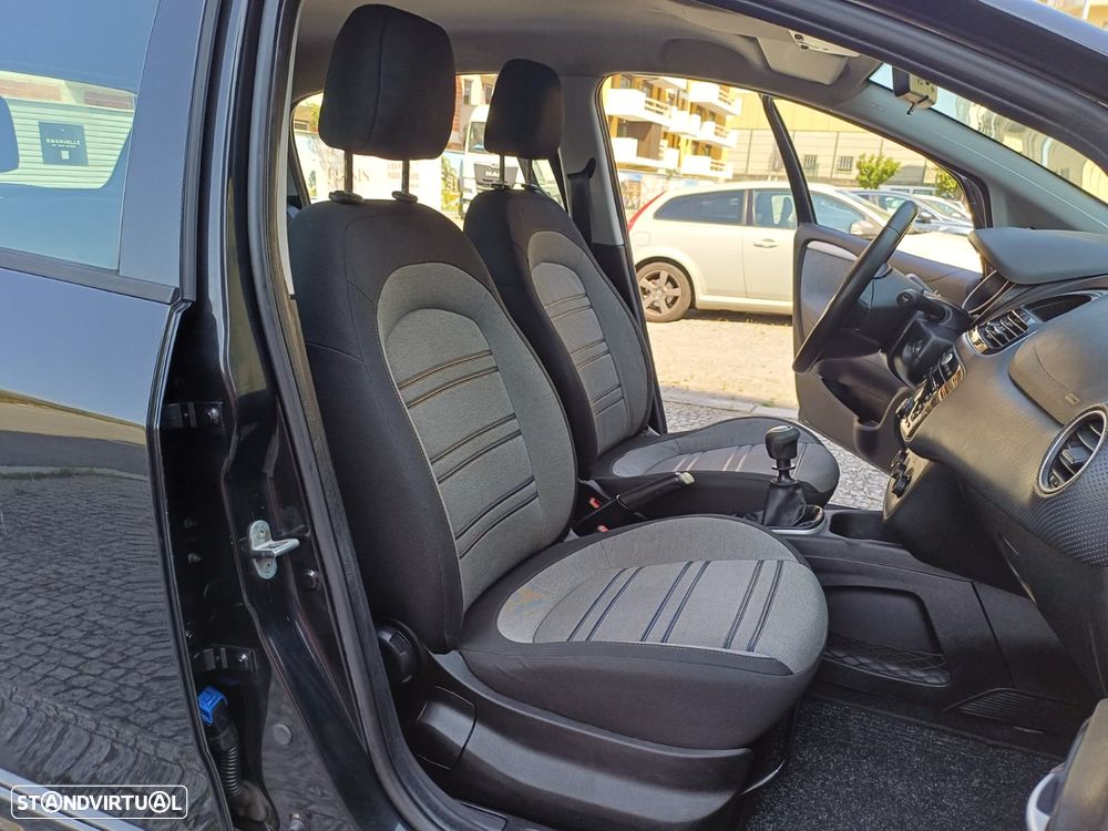 Fiat Punto Evo 1.4 Dynamic Style - 30