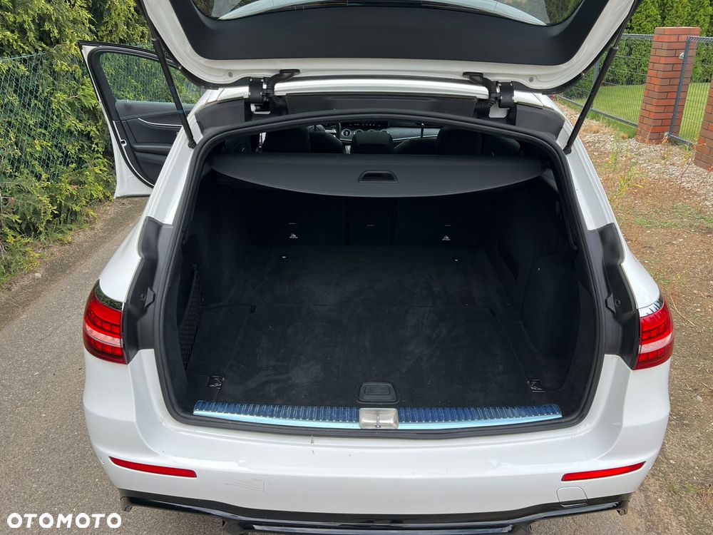 Mercedes-Benz Klasa E 400 d 4Matic 9G-TRONIC AMG Line - 9