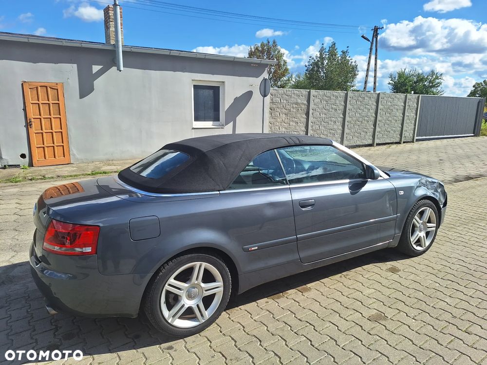 Audi A4 Cabrio - 16