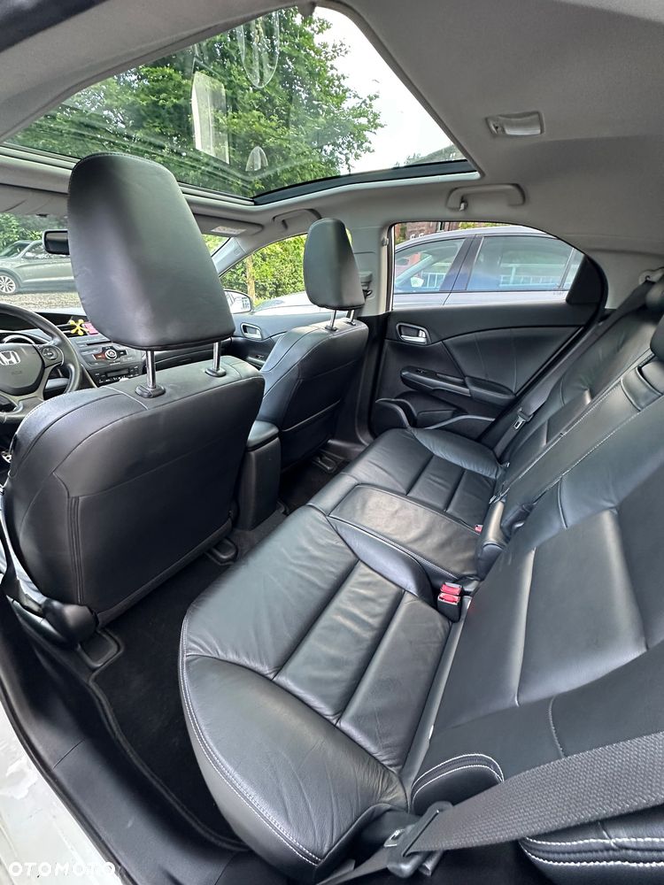 Honda Civic 1.8 Executive - 14