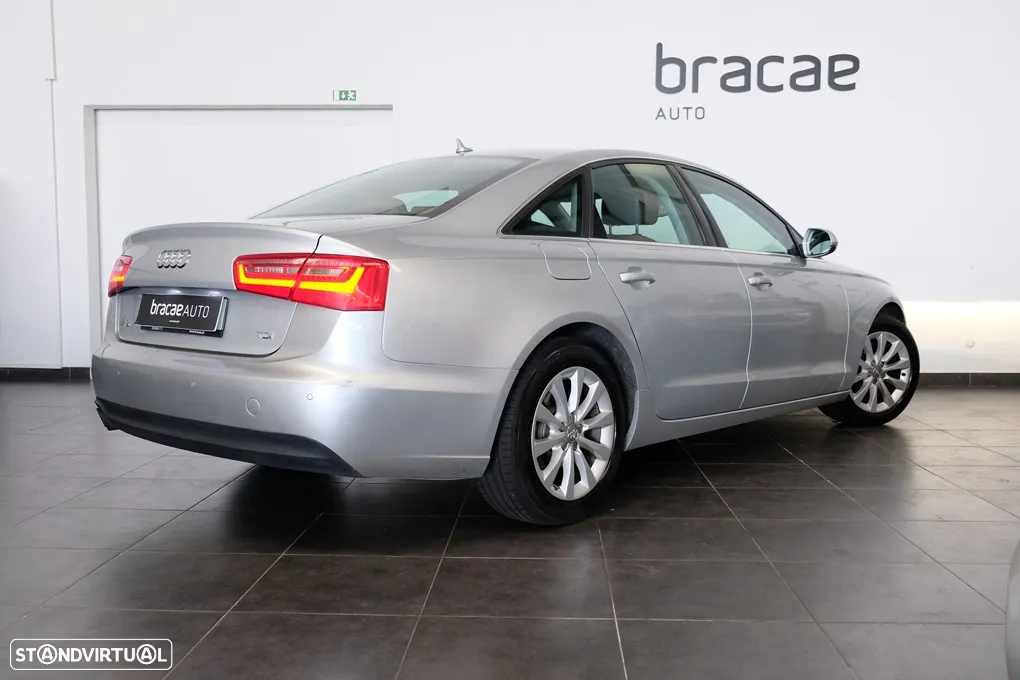 Audi A6 2.0 TDI Business Line Sport - 6