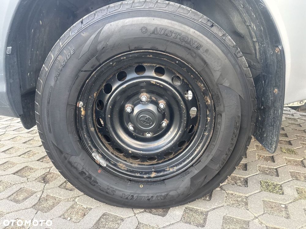 Toyota Hilux 2.4 D-4D Double Cab DLX 4x4 - 19