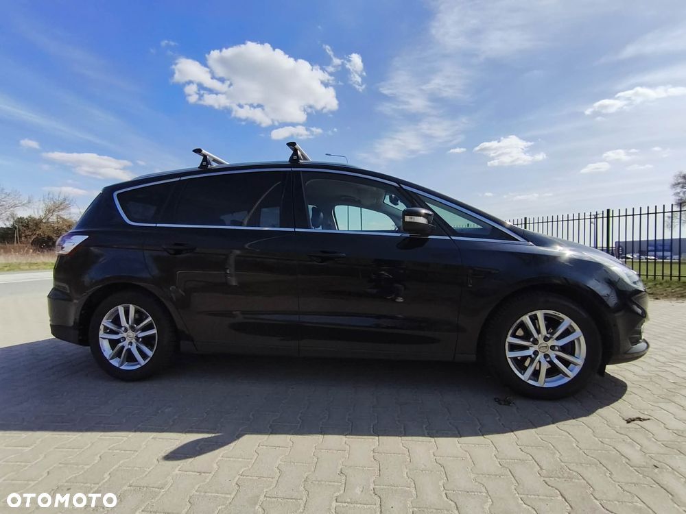Ford S-Max 2.0 EcoBoost Titanium - 1