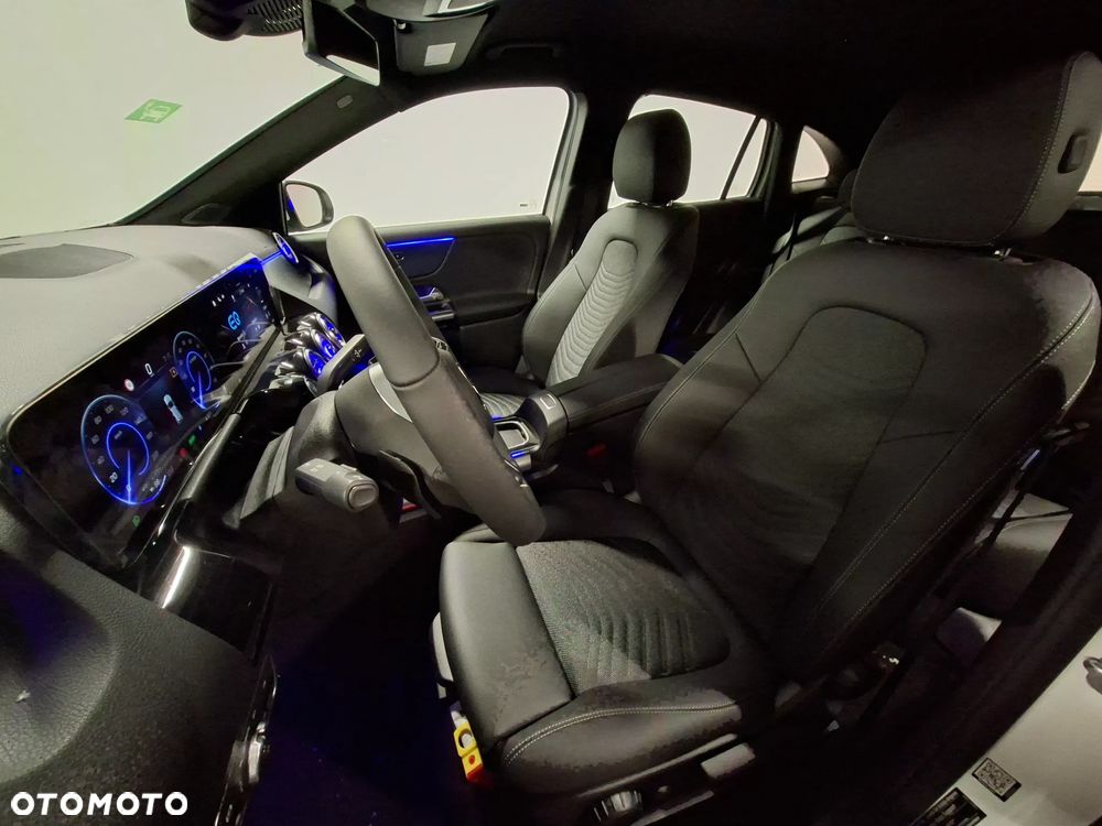 Mercedes-Benz EQA 250+ 70.5kWh Progressive - 6