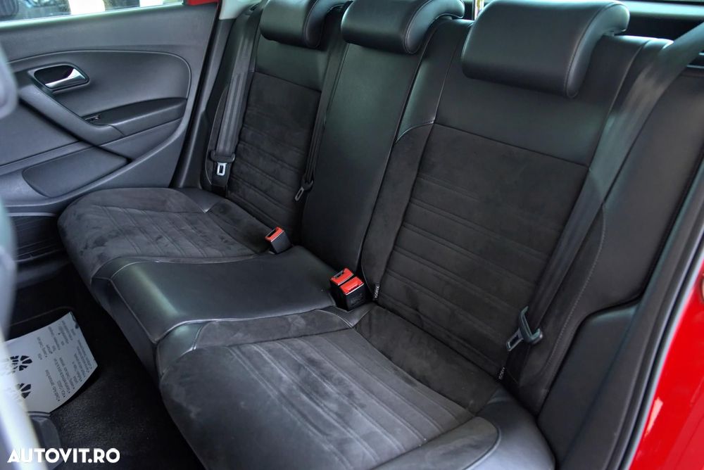 Volkswagen Polo 1.6 TDI DSG Highline - 23