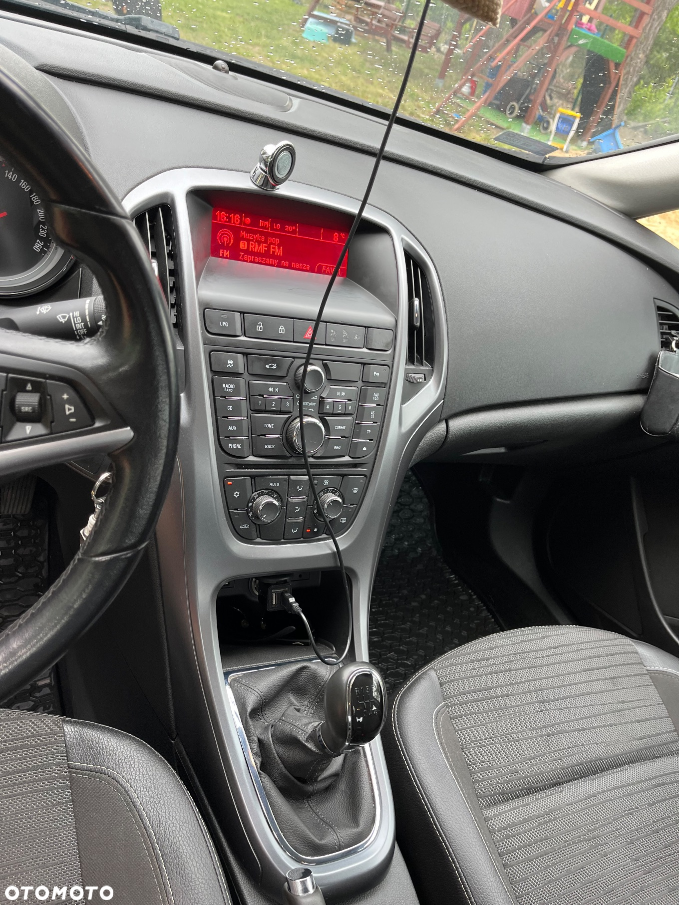 Opel Astra IV 1.4 T Active - 14