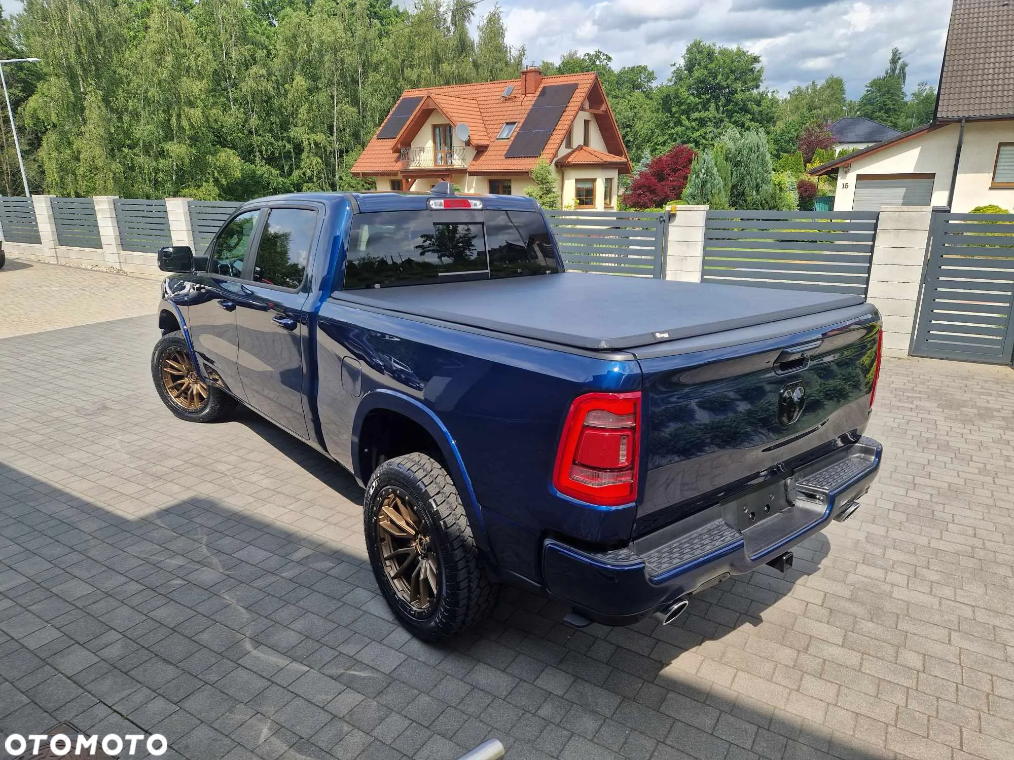 Dodge RAM 1500 5.7 4x4 - 5