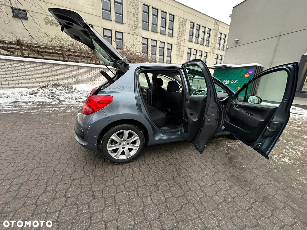 Peugeot 207 1.6 Trendy - 13