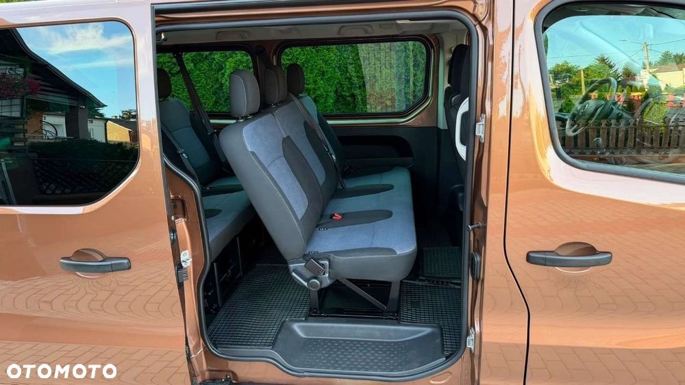 Opel Vivaro - 8