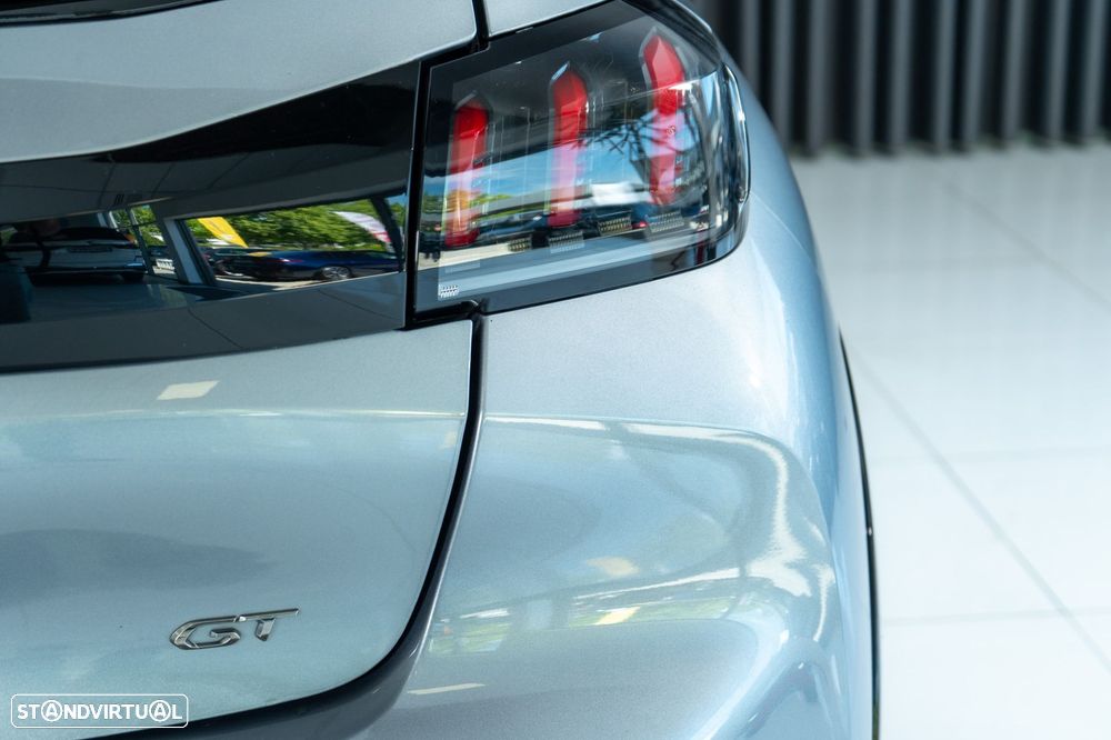 Peugeot 208 1.2 PureTech GT EAT8 - 4