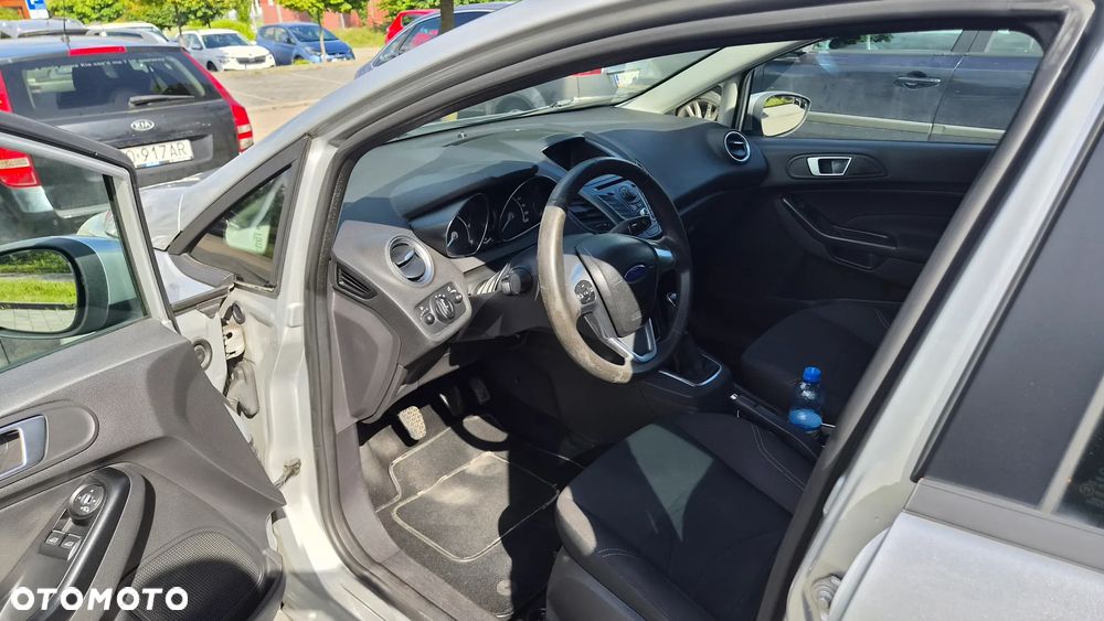 Ford Fiesta 2013 photo 3