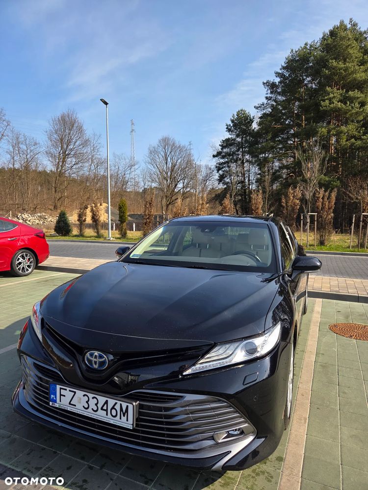Toyota Camry 2.5 Hybrid Executive CVT