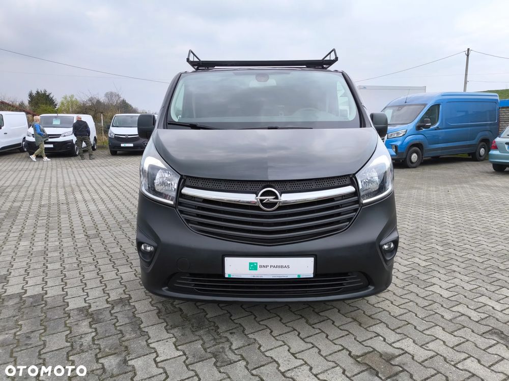 Opel Vivaro - 8