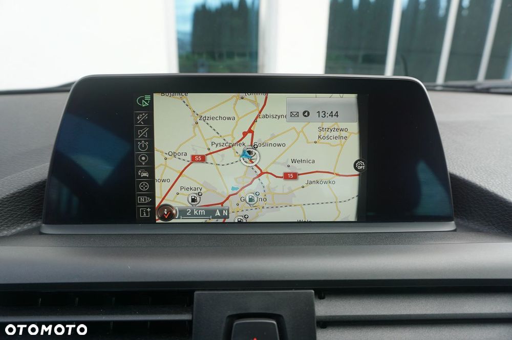 BMW Seria 2 218i Sport Line - 8