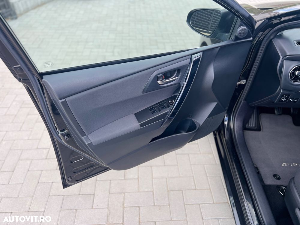 Toyota Auris 1.2 Turbo Comfort - 37