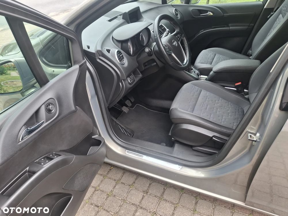 Opel Meriva 1.4 T Cosmo - 12