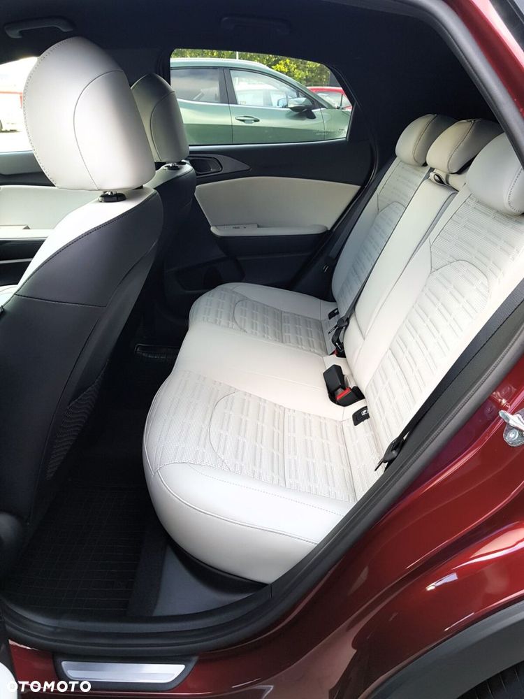 Kia XCeed 1.6 T-GDI Business Line DCT - 39
