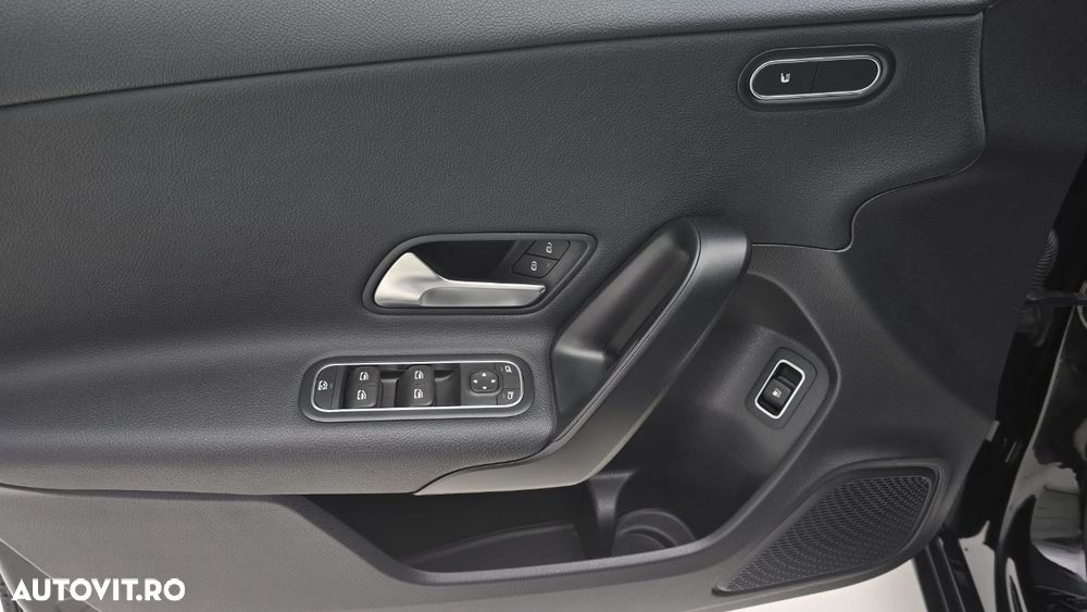 Mercedes-Benz A - 11