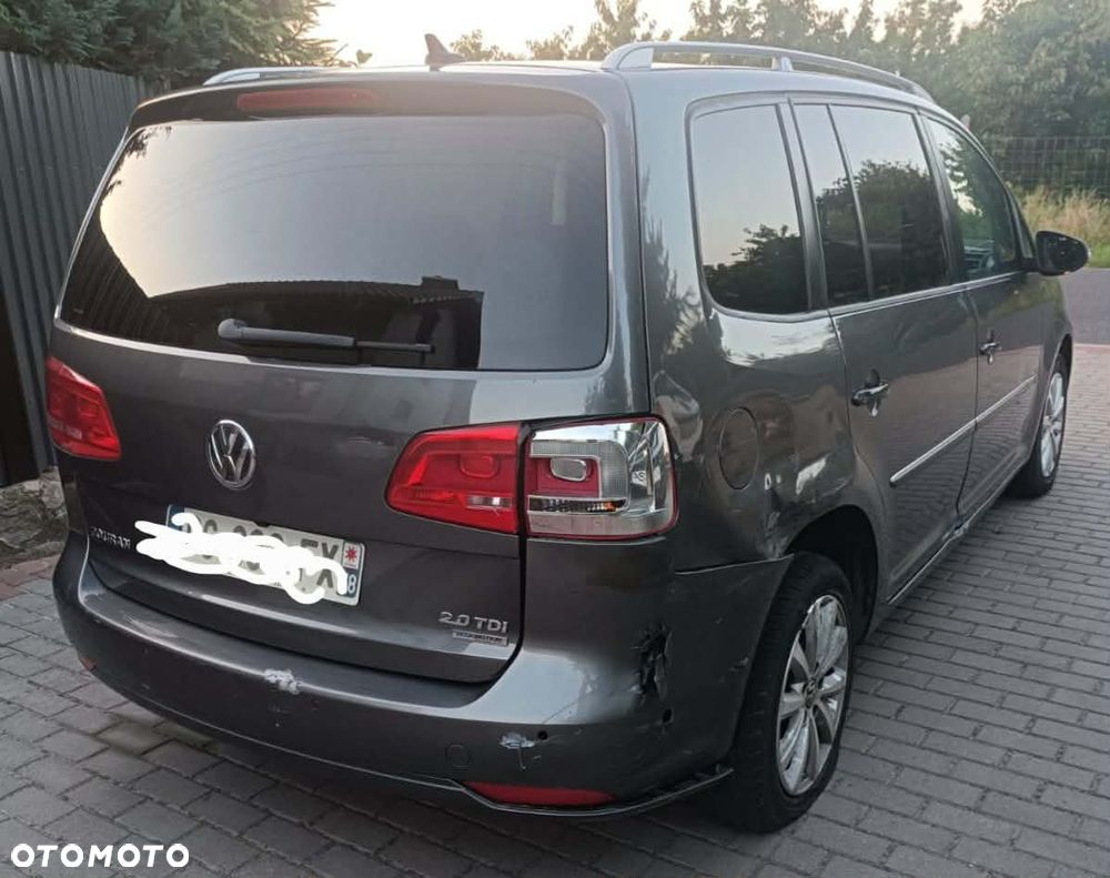 Volkswagen Touran - 5