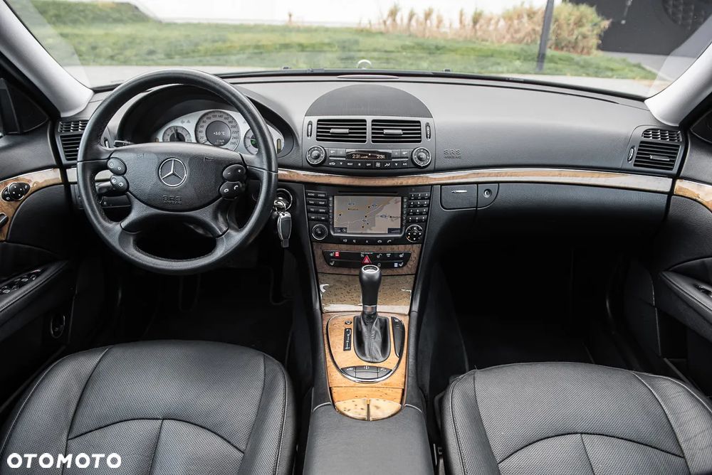 Mercedes-Benz Klasa E 320 CDI 4-Matic Avantgarde - 27
