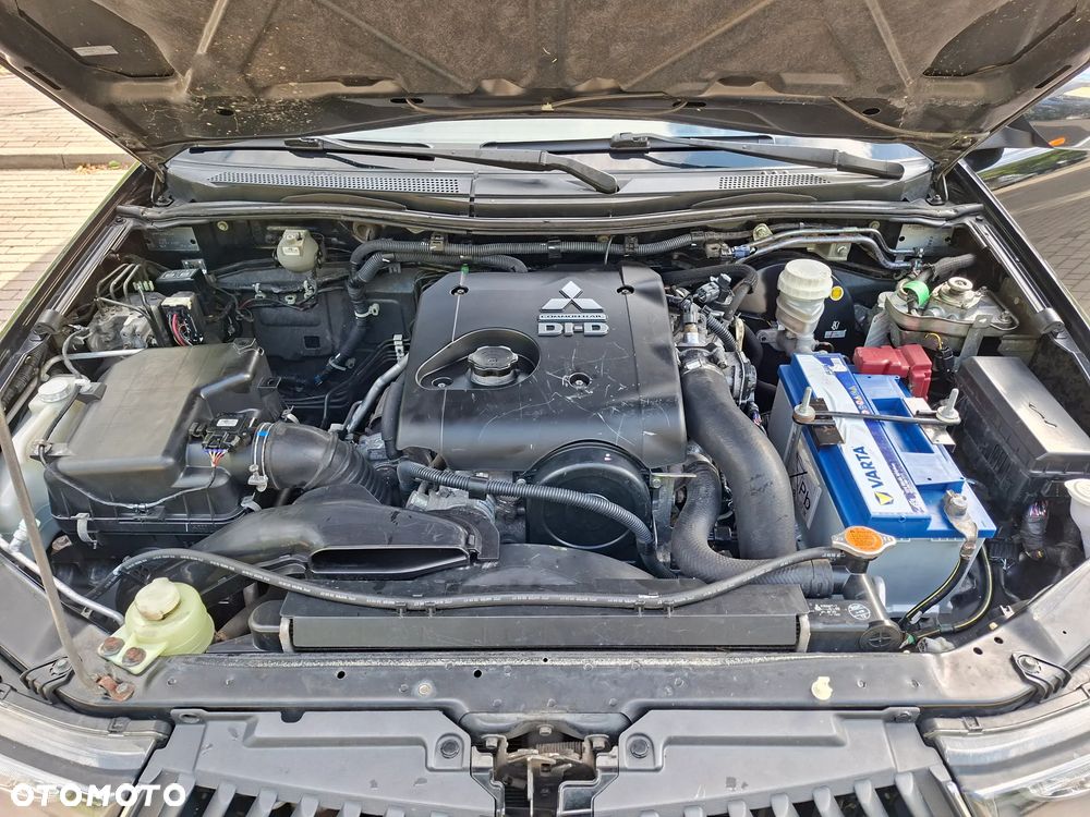 Mitsubishi L200 - 10