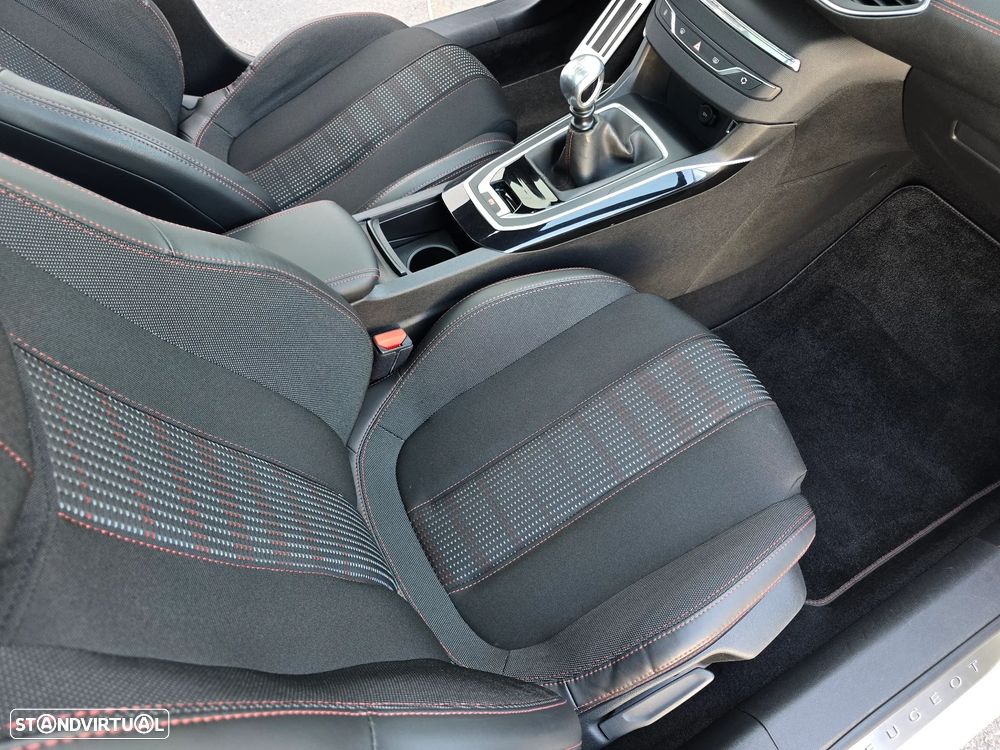 Peugeot 308 SW 1.6 BlueHDi GT Line - 29