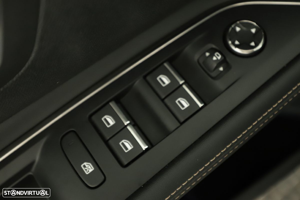 Peugeot 5008 1.2 PureTech GT EAT8 - 20