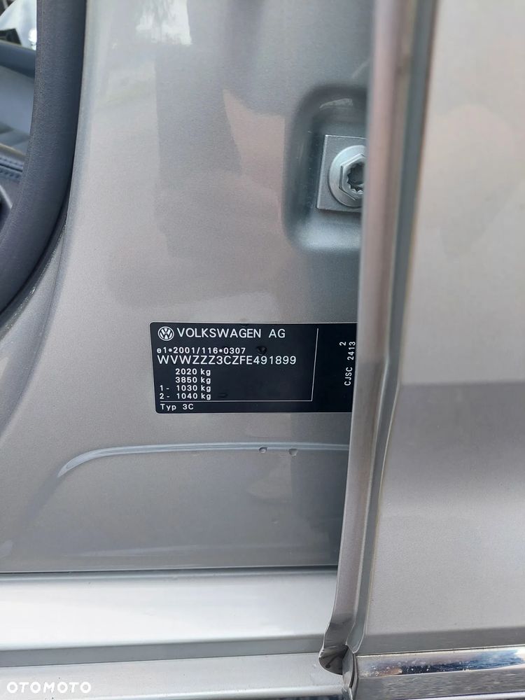 Volkswagen Passat - 18