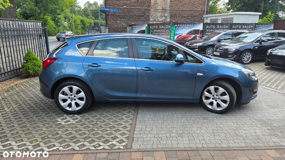 Opel Astra - 14