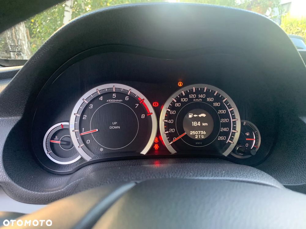 Honda Accord 2.0 Executive - 14