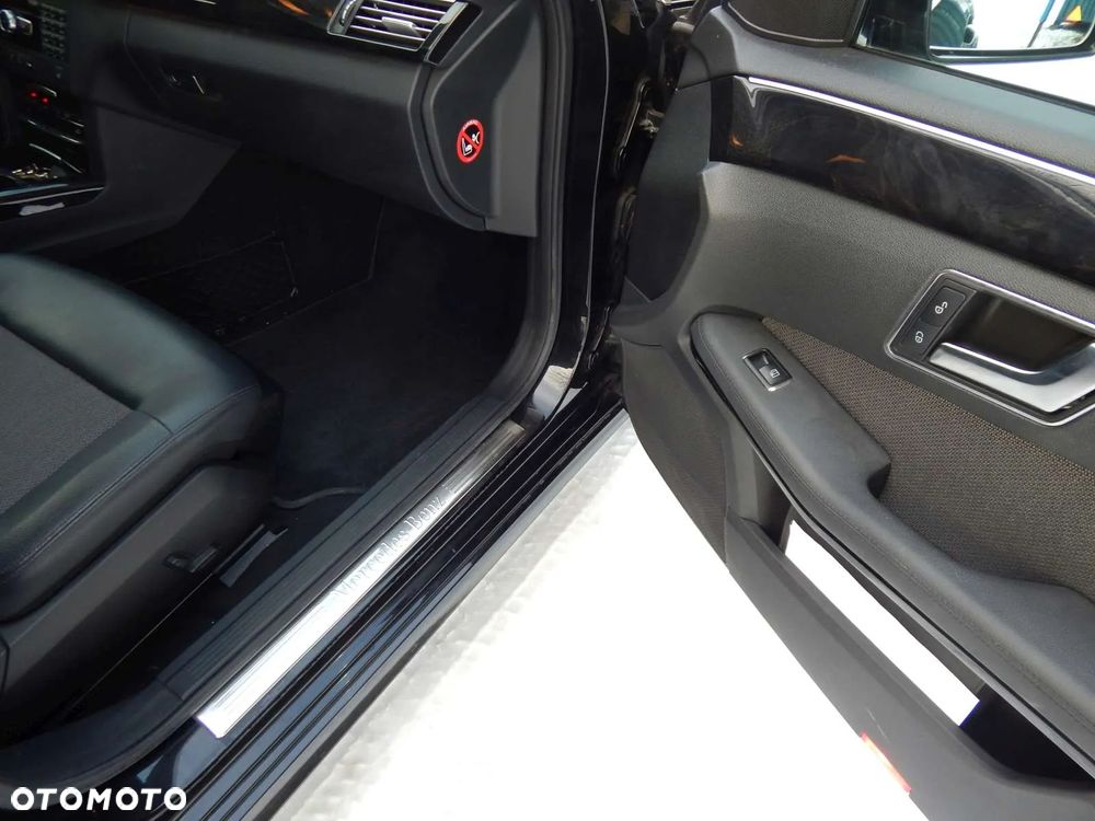 Mercedes-Benz Klasa E 220 CDI 7G-TRONIC Avantgarde - 18