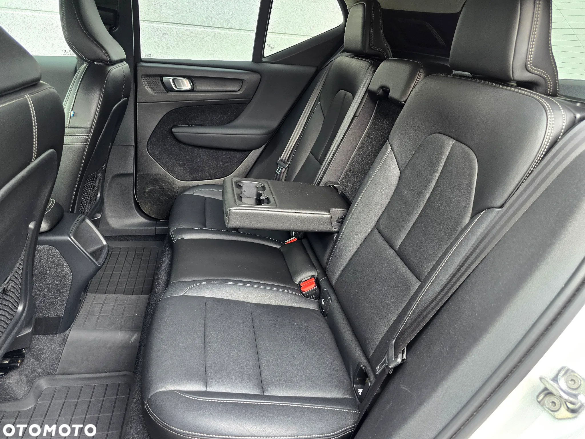 Volvo XC 40 T3 Inscription - 32