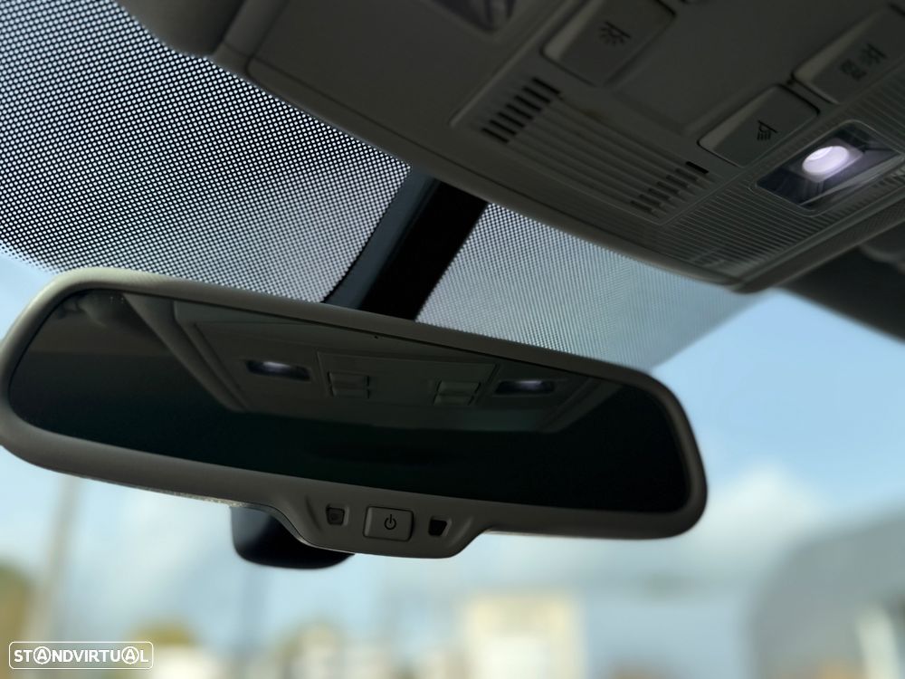 VW Golf 1.6 TDi R-Line - 11