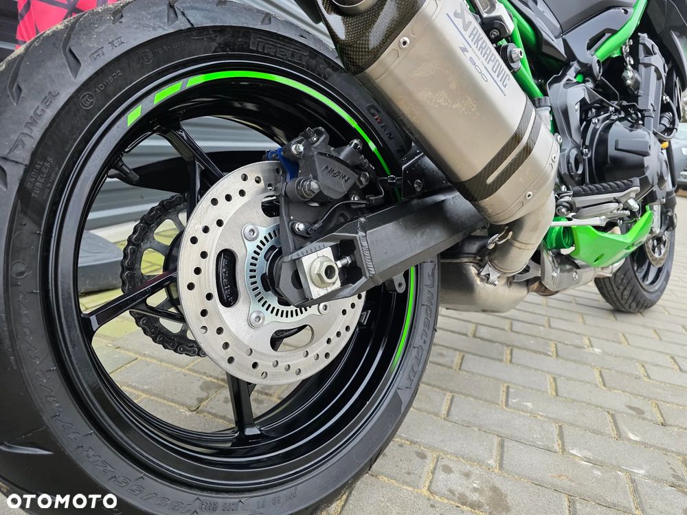 Kawasaki Z 900 - 20