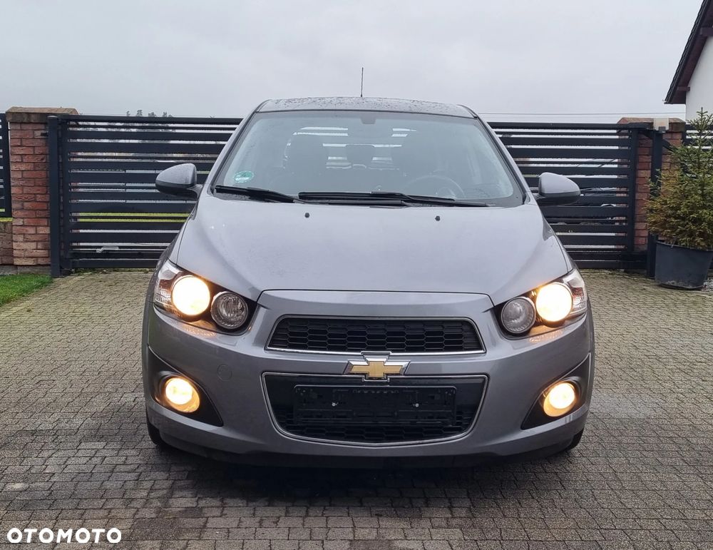 Chevrolet Aveo 1.6 LTZ - 2
