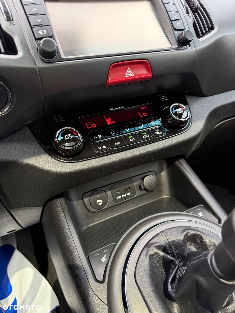 Kia Sportage 2.0 CVVT 4WD Vision - 30