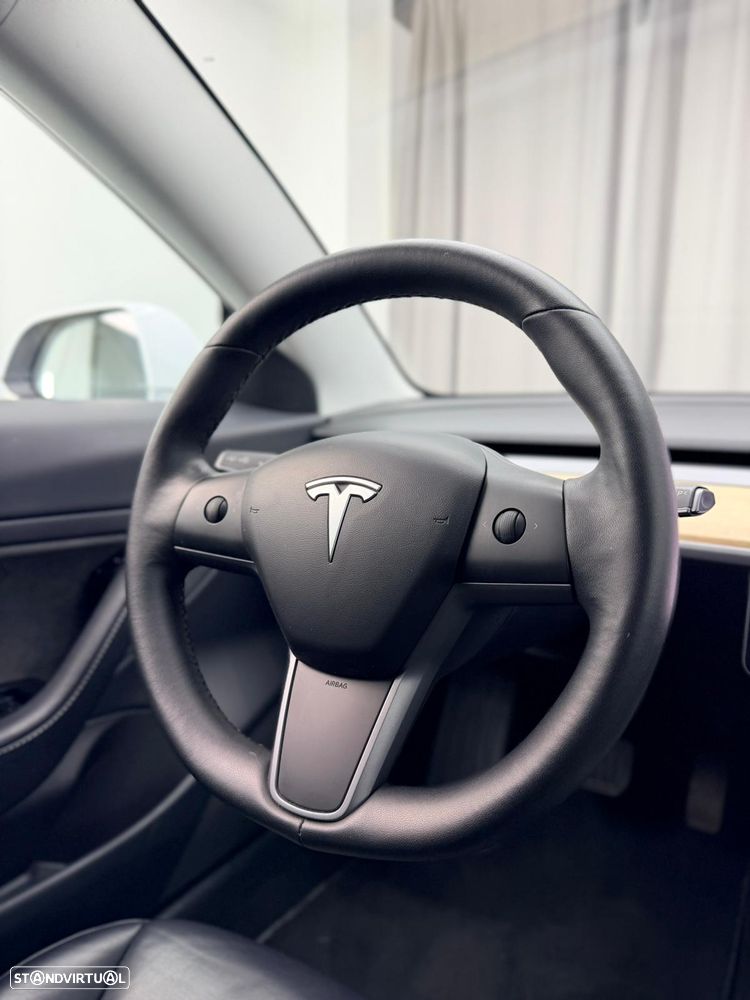 Tesla Model 3 Standard RWD Plus - 20