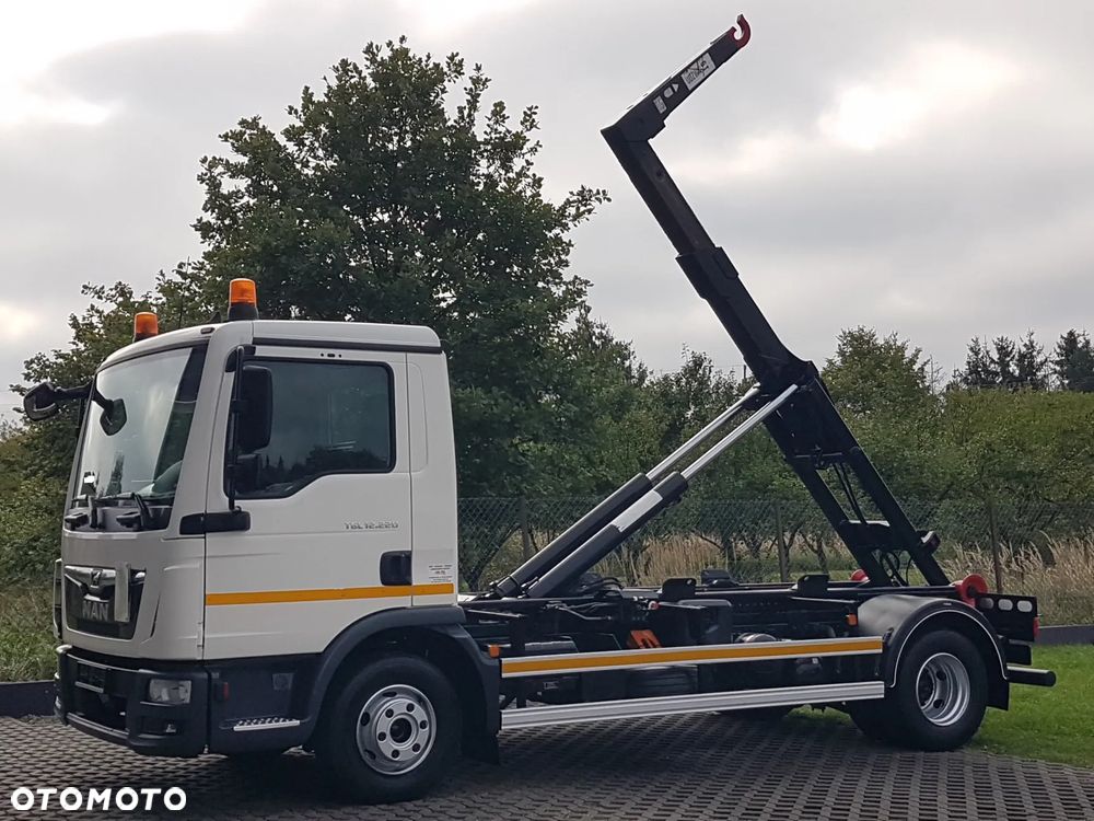 MAN TGL 12.220 HAKOWIEC 4x2 KLIMA - 2