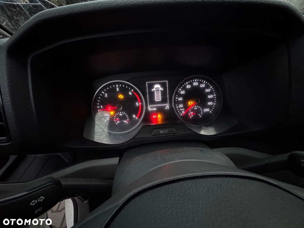 Volkswagen CRAFTER FOTEL PNEUMATYCZNY KAMERA NAWIGACJA KLIMATYZACJA TEMPOMAT, świeżo sprowadzony, OKAZJA !!!! - 14