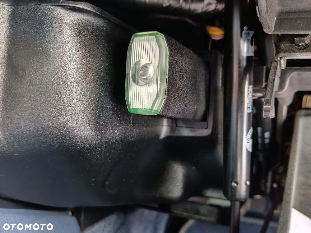 BMW Seria 7 - 34